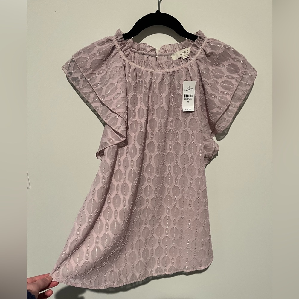 NWT Loft ruffle cap sleeve lilac shimmer blouse in size medium